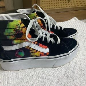 Platform  (Tie-Dye). High-Top Vans